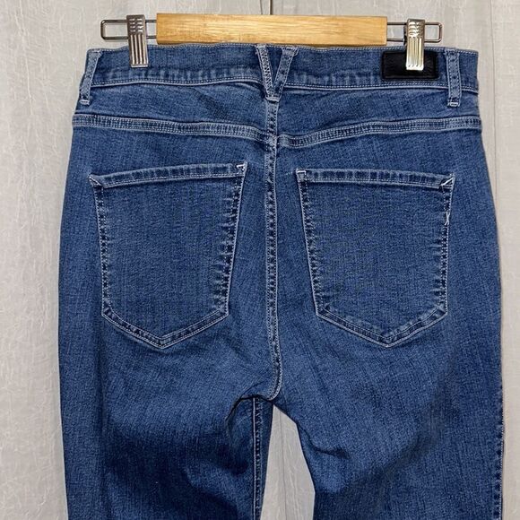 EXPRESS 12R Bell Flare High Rise Front Seam Medium Wash Blue Jeans - Picture 9 of 16